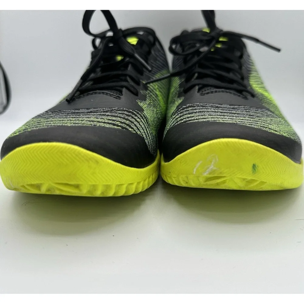 Nike KB Mentality 2 Mens Size 7.5 US Black Volt - Black Green‎ Great condition